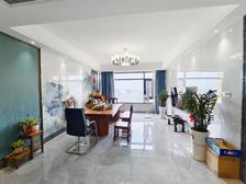 大复 式 南北通透 6房 带个100多平方露台 随时方便