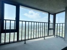 龙湖天街(双轻轨)业主急售 双公园就在小区旁边 落地窗