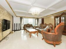 拥抱天鹅湖总裁户型,价格可大谈,随时可看房!