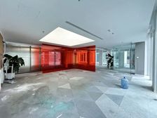 国贸CBD商圈 位置好 展示面大 性价比高户型方正 价格可谈