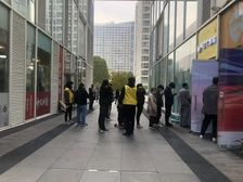 物业直租建外十字路口120平把角位置 人流量大