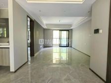 南北通透 前后朝中庭 出门轻轨站 随时看房