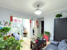 普乐三村非常正气,楼层好、采光佳,让您居住非常舒适!