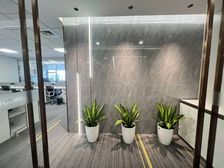 大连双轨交汇 北美广场 万硕大厦精装全配 24H空调