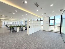 精装整层!互联网科技现房!9隔间150工位!24H空调低公摊