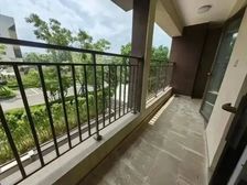 新出金猴龙湖天璞东边户丨高区丨精装修三室两卫丨随时看房