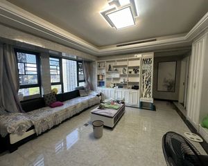 房东 诚意急售 精装修 车位送 电梯中高层边套户型 看房随时