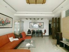 江滨路 一线江景,直线距离100多 到轻轨站