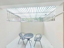 一房带院,全屋智能家电,位置安静看房随时