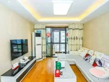 精装三房 近地铁 南北通透 带产权车位 房东已买急售 有钥匙