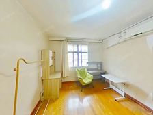 一梯两户商品房。无遮挡,不靠路,全明户型,有钥匙。诚售。