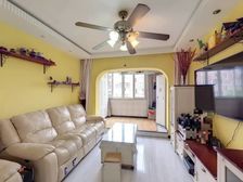 少有两房 客厅带阳台 户型正气 自 住诚售 看房方便