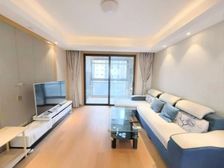 近漕宝路地铁站次新房,业主急售,一月付款价格可以大刀