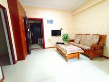 60万买保利花半里精装两室一厅