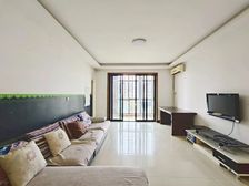 东区CBD旁 绿地老街三期电梯洋房大两房 诚心卖随时看房