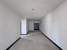 渝北区 世茂璀璨天城月麓清水三房朝中庭户型正采光好近地铁