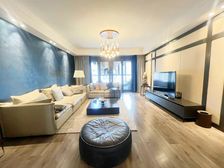 世茂豪装大平层,可做5房,出门地铁口,诚心出售,好楼层急售