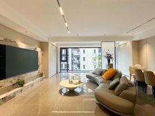 礼嘉 装修好 中间楼层 双卫生间 业主诚心出售 次新小区