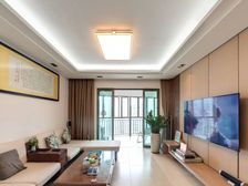 东南向 格局方正 装修保养新 业主诚意出售 方便看房