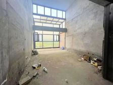 深业御泉山顶楼复式 5室2厅1卫 毛坯 344万 采光好可看