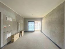 洋房社区,环境优美。配套齐全。