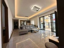 万科皇马郦宫 4室2厅2卫 精装修 安静 采光好随时看房