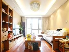 长阳半岛四居室双卫,满五年一套,看房方便