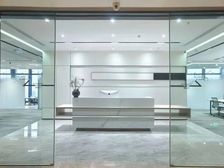 东直门商圈 东方银座 精装修带家具 高区正对电梯 特价出租