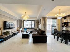 洋房! !光环边上。 交通便捷 近地铁 有电梯