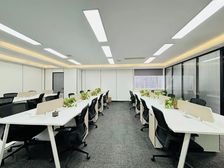 科技二路地铁口 清华科技园 200平 双面采光 2办26工位