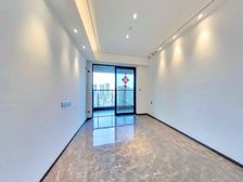 南向看江 全新未住 业主急售 户型方正 看房方便 保利鱼珠港