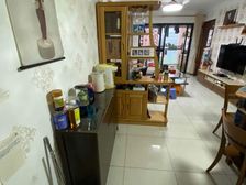 万科金悦香树东南向三居 中层简装仅17320元/平