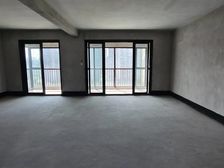 业主诚心出售 彰泰中央城 一线湖景房 无遮挡 带车位南北通透