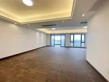 松湖烟雨旁万科虹溪诺雅精装四房 朝南看湖景 全新未住过 急售