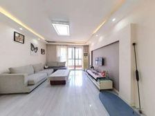 万科四期好房,价格可谈,精装已空关,看房随时有钥匙,接受置换