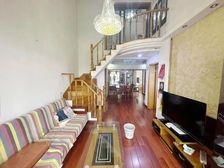 (特价 房!送阁楼!阁楼使用面积50平)满五!价格有惊喜!