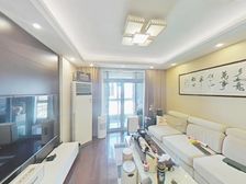 电梯高区,精装修,双南大两房,看中可谈!可拎包入住!