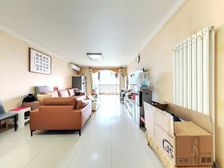 从业10年 A01地块 高楼层 电梯南向两居 北面公园