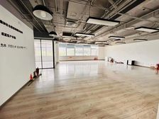 融科望京中心丨绿地CBD丨8间到顶隔间丨地铁15号线700米