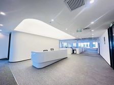 酒仙桥地标建筑丨12号线地铁上建丨798为邻精装全套办公家具