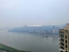 江北嘴江景大平层头牌少有的小户型 精装修大阳台 315万