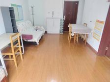 牡丹逸庭 楼龄新 南北通透 商业配套齐全 中间楼层