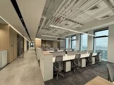 豪华装修正对电梯 来广营地标 地铁 四面采光 科技大厂