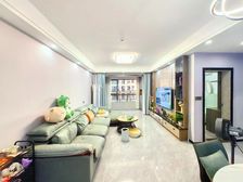 小有车位1个-(万达商圈三甲医院)鱼胡路轻轨站