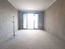 业主净损20多万忍痛出售 朝南大两房,采光佳,好楼层,