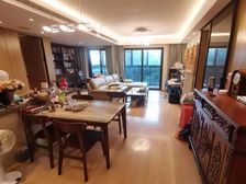 17号地铁盈路站,精装大平层出售,看房有钥匙,万科商业广场