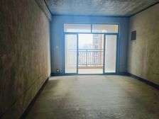 里约湖岸 电梯房 中间楼层 商业配套齐全 交通便捷 产权清晰