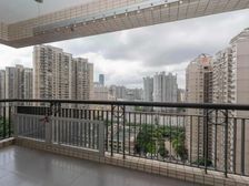 五年难得一出的 大三房 出门地铁站 太阳宫 月亮湾带车位
