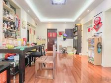 新出2房、装修可拎包入住, 中间楼层,2005年小区,