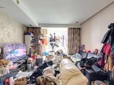 2004年飞机三房户型,楼栋独立于小区外,安静整洁 三开间朝
